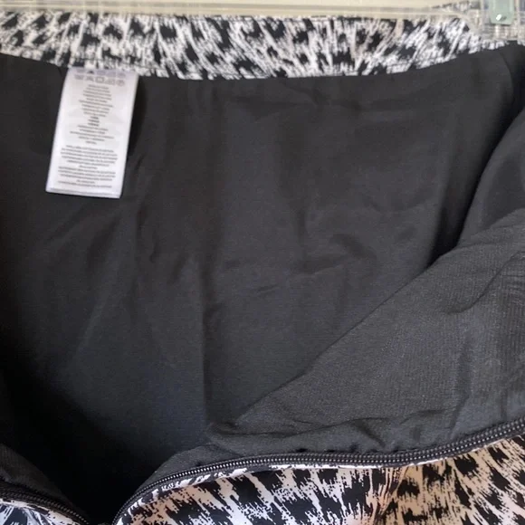 🎉HP👉NWT Michael Kors Print Mini Skirt - Picture 6 of 10